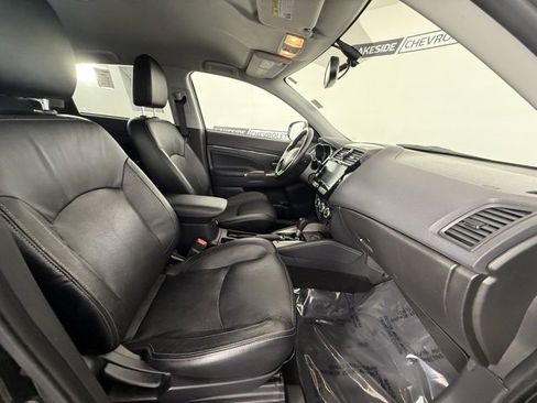 Used 2018 Mitsubishi Outlander Sport SEL image 16