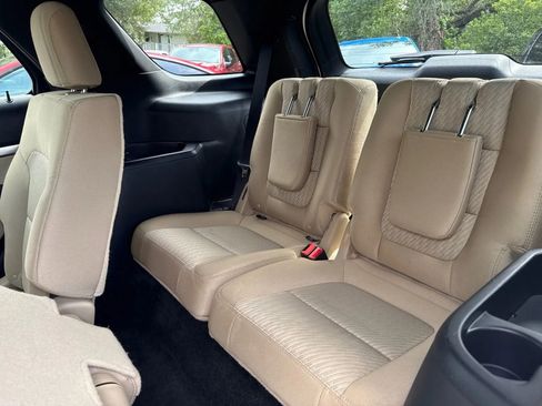 Used 2017 Ford Explorer FWD image 15