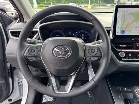 Used 2026 Toyota Corolla Cross XLE w/ Convenience Package AWD/4WD image 29