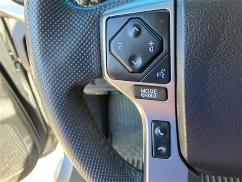 Used 2022 Toyota Tacoma SR5 image 19