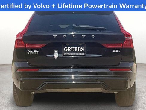 Used 2025 Volvo XC60 B5 Plus image 7