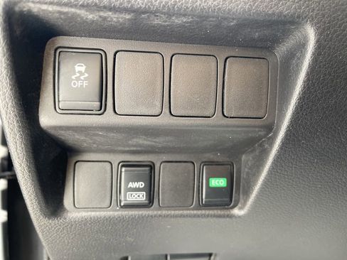 Used 2019 Nissan Rogue Sport S image 20