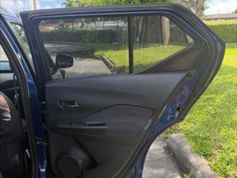 Used 2018 Nissan Kicks SV w/ Exterior Electronics Package image 17