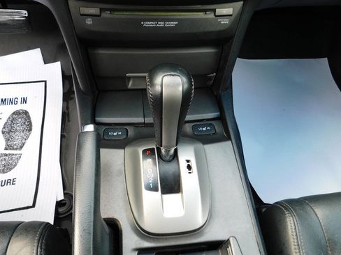 Used 2011 Honda Crosstour EX-L image 26