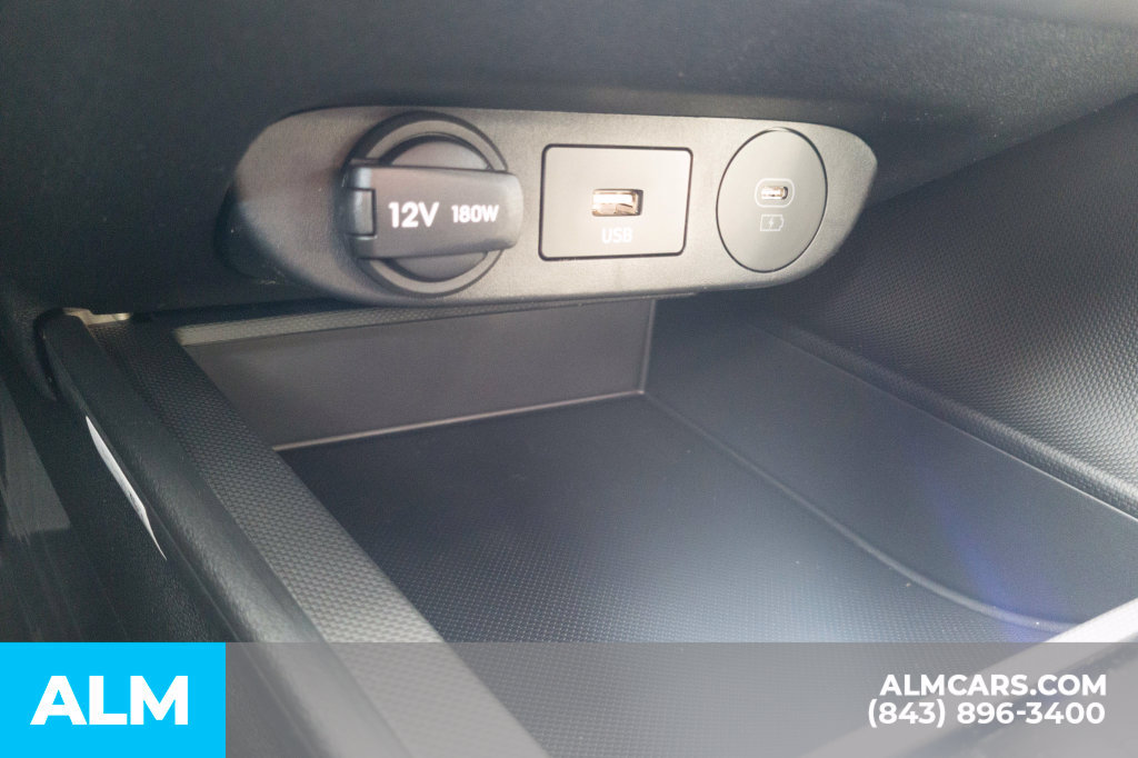 Used 2026 Hyundai Elantra SE FWD image 26