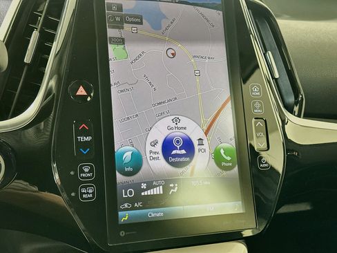 Used 2017 Toyota Prius Prime Plus FWD image 21