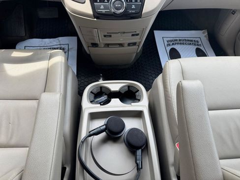 Used 2015 Honda Odyssey Touring image 15