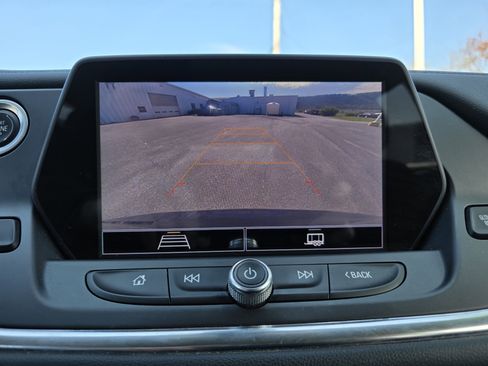 Used 2022 Chevrolet Blazer LT AWD/4WD image 22