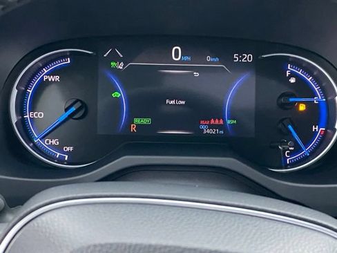 Used 2025 Toyota RAV4 XLE w/ Convenience Package AWD/4WD image 26