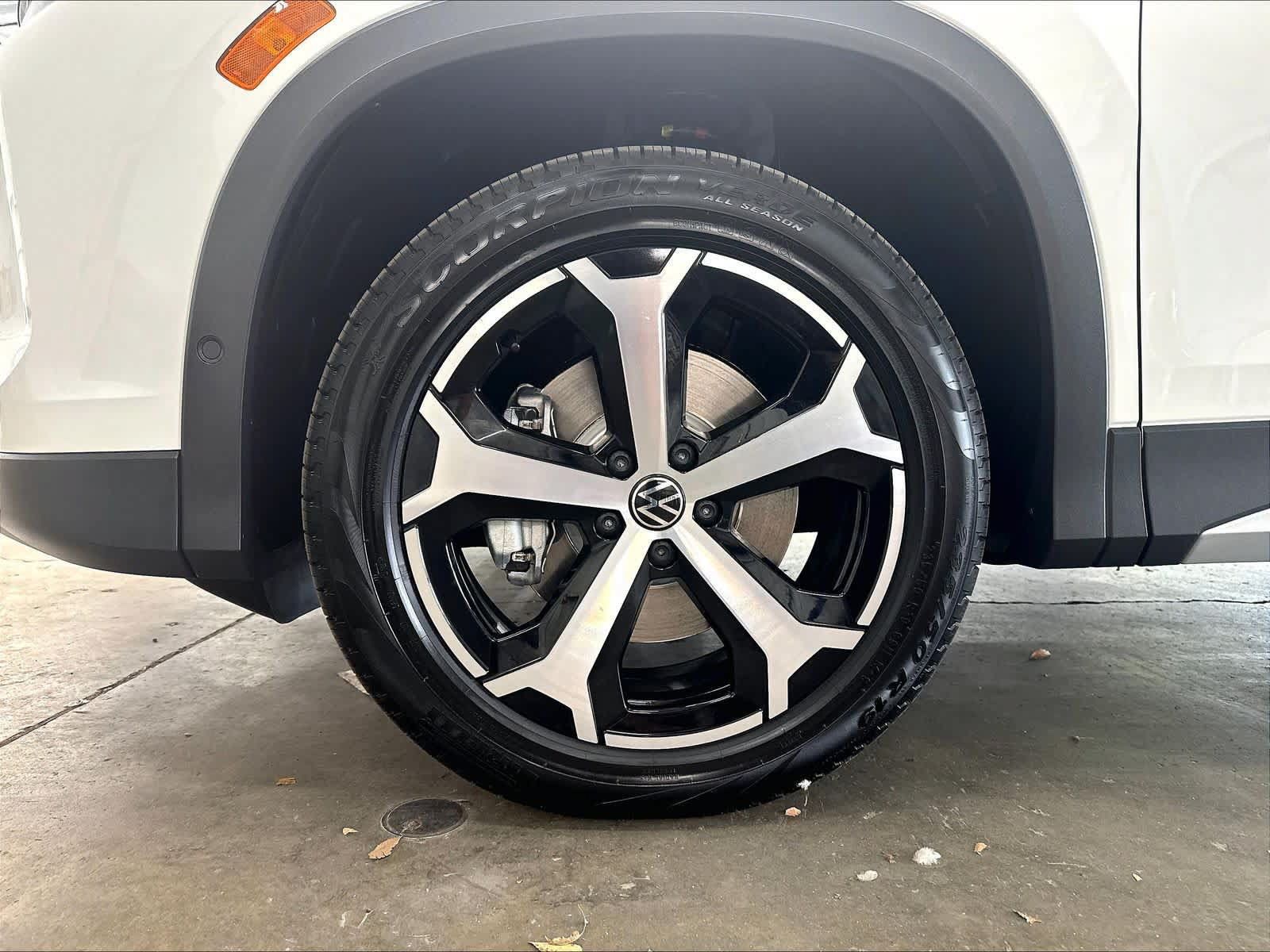 New 2026 Volkswagen Tiguan SE AWD/4WD image 13