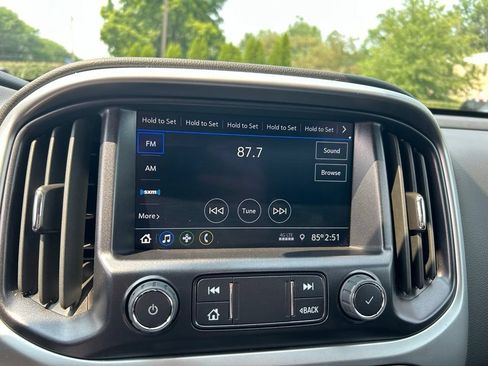Used 2022 Chevrolet Colorado LT w/ Luxury Package AWD/4WD image 32