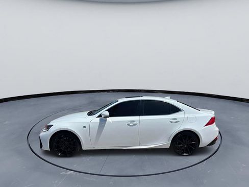 Used 2017 Lexus IS 200t F Sport w/ F Sport Package RWD image 4