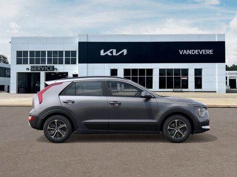 New 2026 Kia Niro EX image 9