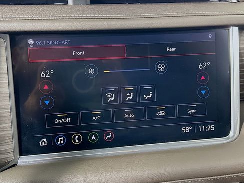 Used 2021 GMC Yukon XL Denali w/ Denali Premium Package AWD/4WD image 44