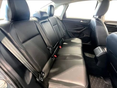 Used 2019 Volkswagen Jetta SE FWD image 30