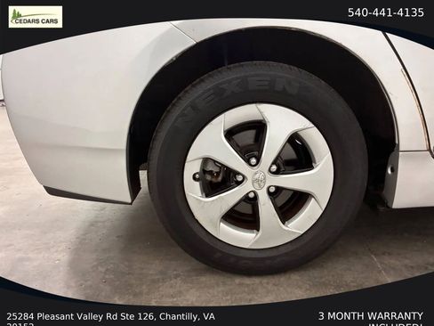 Used 2012 Toyota Prius Two image 27