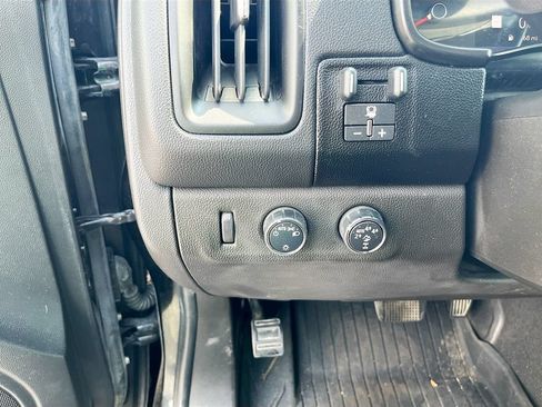 Used 2022 Chevrolet Colorado ZR2 w/ LPO, Power Package AWD/4WD image 10