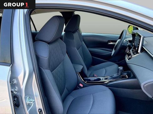 Used 2020 Toyota Corolla LE FWD image 8