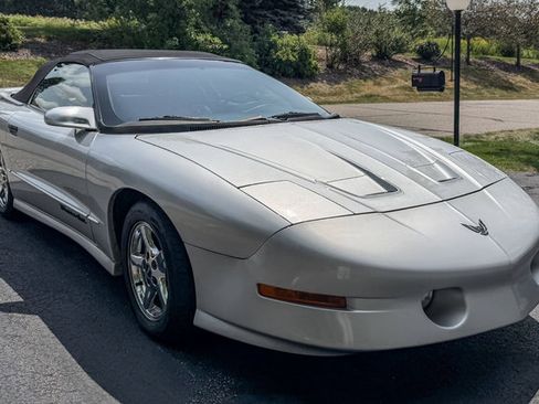 Used 1997 Pontiac Firebird Trans Am RWD image 20