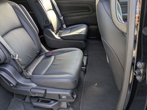 Used 2025 Honda Odyssey Sport-L image 29