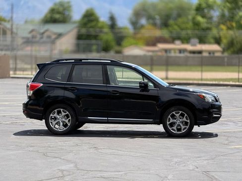 Used 2018 Subaru Forester 2.5i Touring w/ Popular Package #3B AWD/4WD image 4
