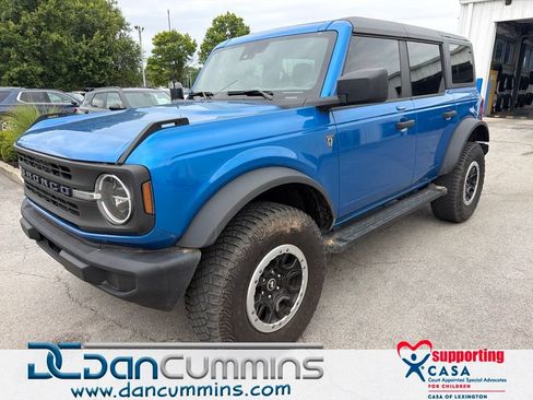 Used 2023 Ford Bronco 4-Door w/ Sasquatch Package AWD/4WD image 1
