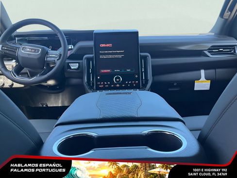 New 2026 GMC Yukon XL AT4 AWD/4WD image 10