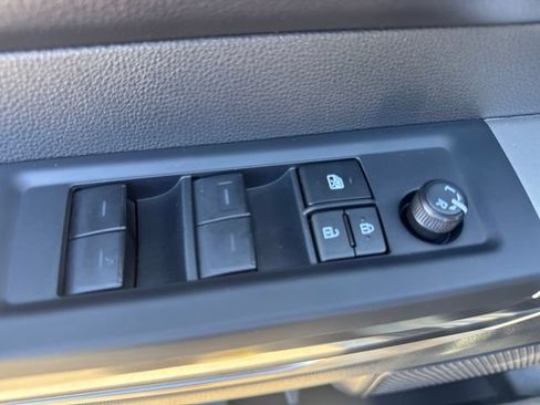 Used 2026 Toyota Tundra SR5 AWD/4WD image 17