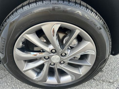 Used 2020 Buick Encore GX Essence w/ Experience Buick Package AWD/4WD image 25