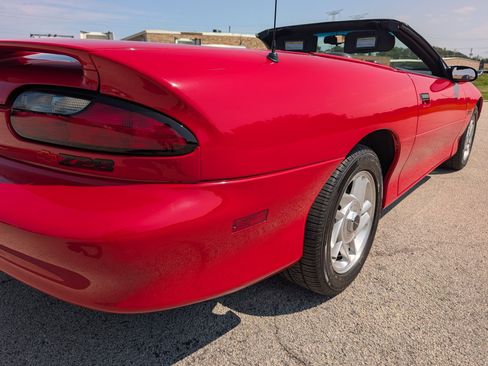 Used 1994 Chevrolet Camaro Z28 RWD image 41
