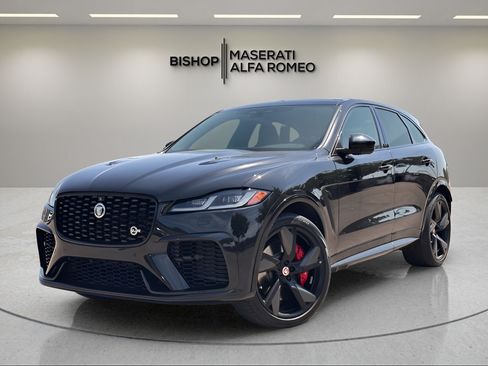 Used 2022 Jaguar F-PACE SVR AWD/4WD image 2