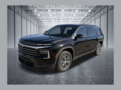 Used 2026 Chevrolet Traverse LT AWD/4WD image 1