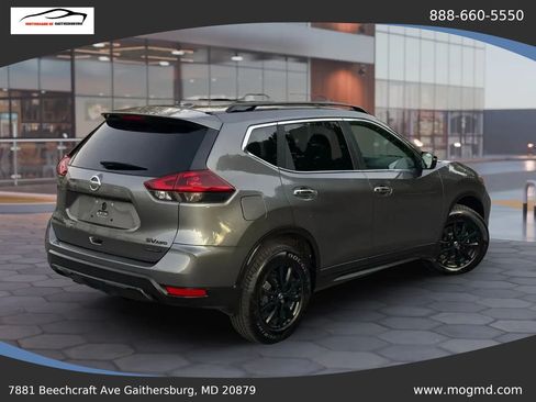 Used 2018 Nissan Rogue SV AWD/4WD image 4