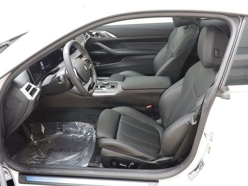 Certified 2025 BMW 430i xDrive 430i xDrive w/ Convenience Package image 6