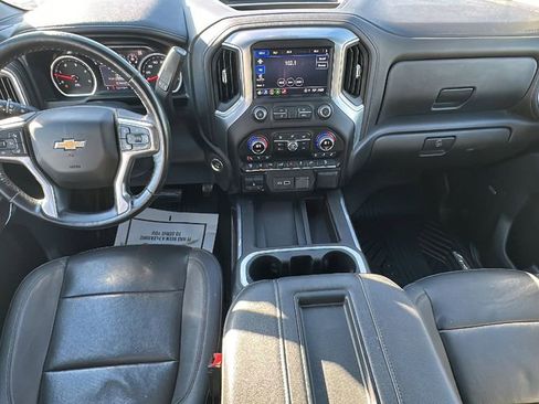 Used 2022 Chevrolet Silverado 2500 LTZ w/ LTZ Premium Package image 16