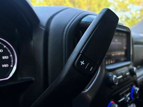 Used 2019 Chevrolet Silverado 1500 LT Trail Boss image 22