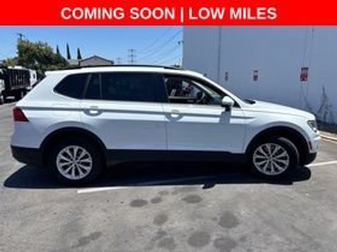Used 2019 Volkswagen Tiguan S FWD image 3