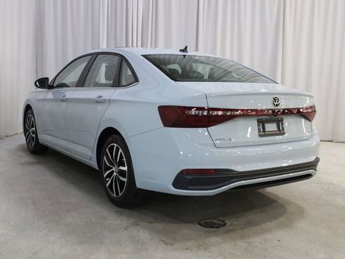 New 2026 Volkswagen Jetta SE FWD image 23