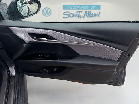 Used 2026 Toyota Camry SE FWD image 33