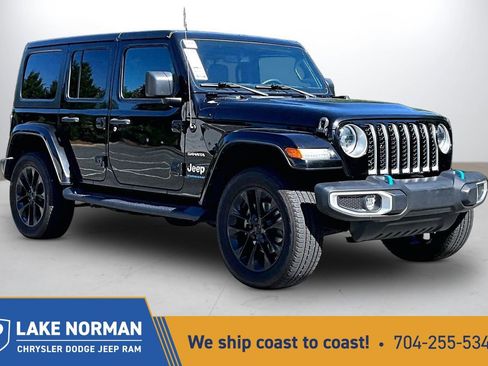 Used 2023 Jeep Wrangler Unlimited Sahara w/ Cold Weather Group AWD/4WD image 1