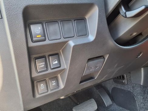 New 2025 Nissan Frontier PRO-4X image 18