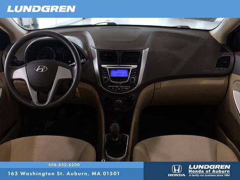 Used 2012 Hyundai Accent GLS w/ Comfort Pkg 2 FWD image 16