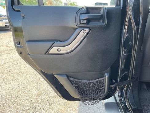Used 2017 Jeep Wrangler Unlimited Sport w/ Quick Order Package 24S AWD/4WD image 11