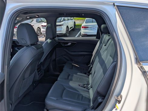 Used 2025 Audi Q7 3.0T Premium Plus AWD/4WD image 14