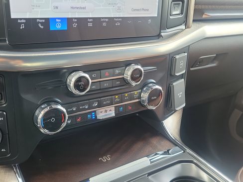 Used 2025 Ford F150 King Ranch w/ FX4 Off-Road Package image 22