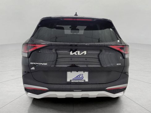 Used 2025 Kia Sportage LX AWD/4WD image 24