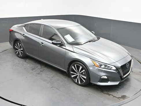 Used 2022 Nissan Altima 2.5 SR image 29