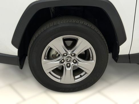Used 2023 Toyota RAV4 XLE AWD/4WD image 10