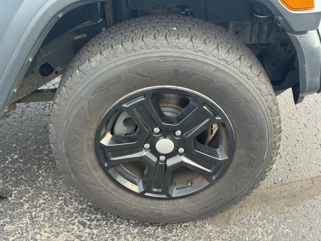 Used 2018 Jeep Wrangler Unlimited Sport S AWD/4WD image 9