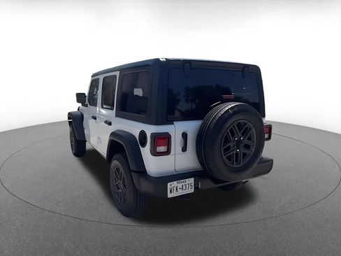 Used 2025 Jeep Wrangler Unlimited Sport AWD/4WD image 8